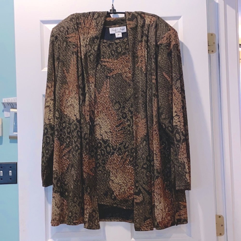 Travelers Long-Sleeved Tunic and Jacket Set w/ Gold Threads